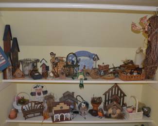 Wood Bird House. Country cottage Decor