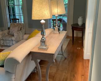 CONSOLE TABLE AND GREAT LAMPS