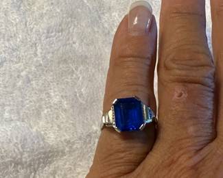 18 carat blue sapphire