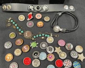 4 Ginger Snaps Bracelets And 39 Ginger Snaps Smokers House