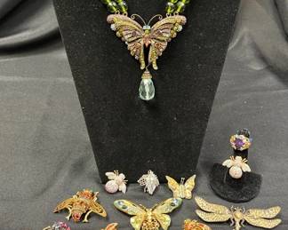 Gorgeous Lot Of Butterflys, Beetles,  More  Smokers House