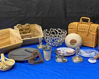 Home Decor Variety Knowles Plates And More 