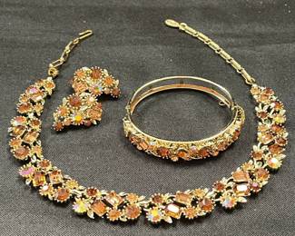 Vintage Set From Lisner Necklace, Earrings, Bracelet