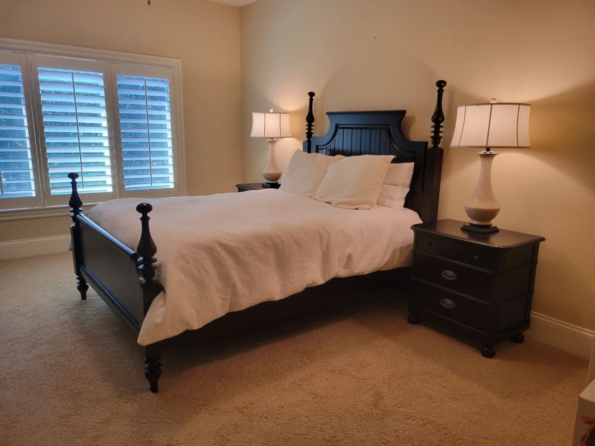 Queen bed, dresser and nightstands by Stanley Furniture 


