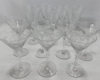 Vintage Etched Glass Wine Glasses & Champagne Flutes (14 Pieces) Matches Lot 57
Lot #: 58