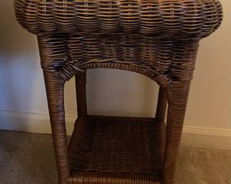 Wicker table x2