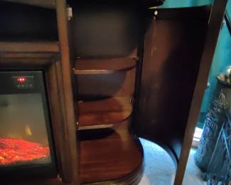 ELECTRIC FIREPLACE/TV STAND w/REMOTE - CURRENTLY RETAILS FOR $899+TAX (OUR PRICE $300 w/NO TAX - EXCELLENT CONDITION