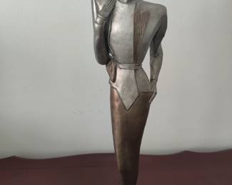 RARE/HTF - VINTAGE 1987 AUSTIN SCULPTURE VINTAGE BY ARTIST DAVID FISHER "VOGUE"  - CURRENTLY LISTED O EBAT FOR $499 W/ $45.50 SHIPPING. PLEASE NOTE: THIS ITEM AS SOME CHIPS, WEAR AND PRIOR PREPAIR - OUR PRICE - $25