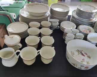 WOODSTOCK BY RANMARU - DECORATIVE CHINA - DECRIPTION: IVORY ELEGANCE, PEACH & WHITE FLOWERS & Bird of Paradise by AMERICAN ATELIER - DECORATIVE KITCHENWARE CHINA