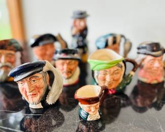 Toby Miniature Mugs 