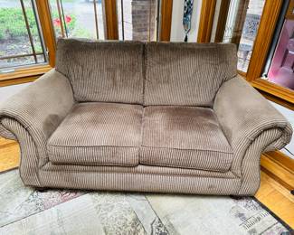 Broyhill Loveseat 