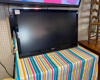 46" TV