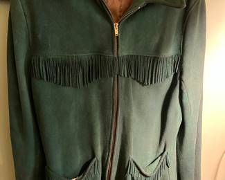 Women's clothing.....