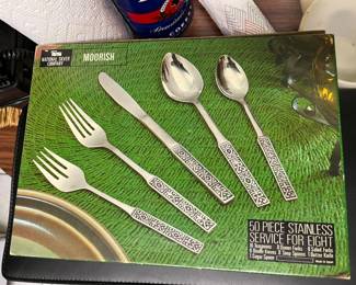 Moorish flatware set - in box!
