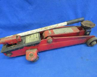 Lot 22: 2 Ton Hydraulic Trolley Jack