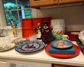 Plates, Kitchenwares
