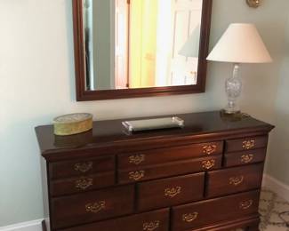 Dresser w/ Mirror