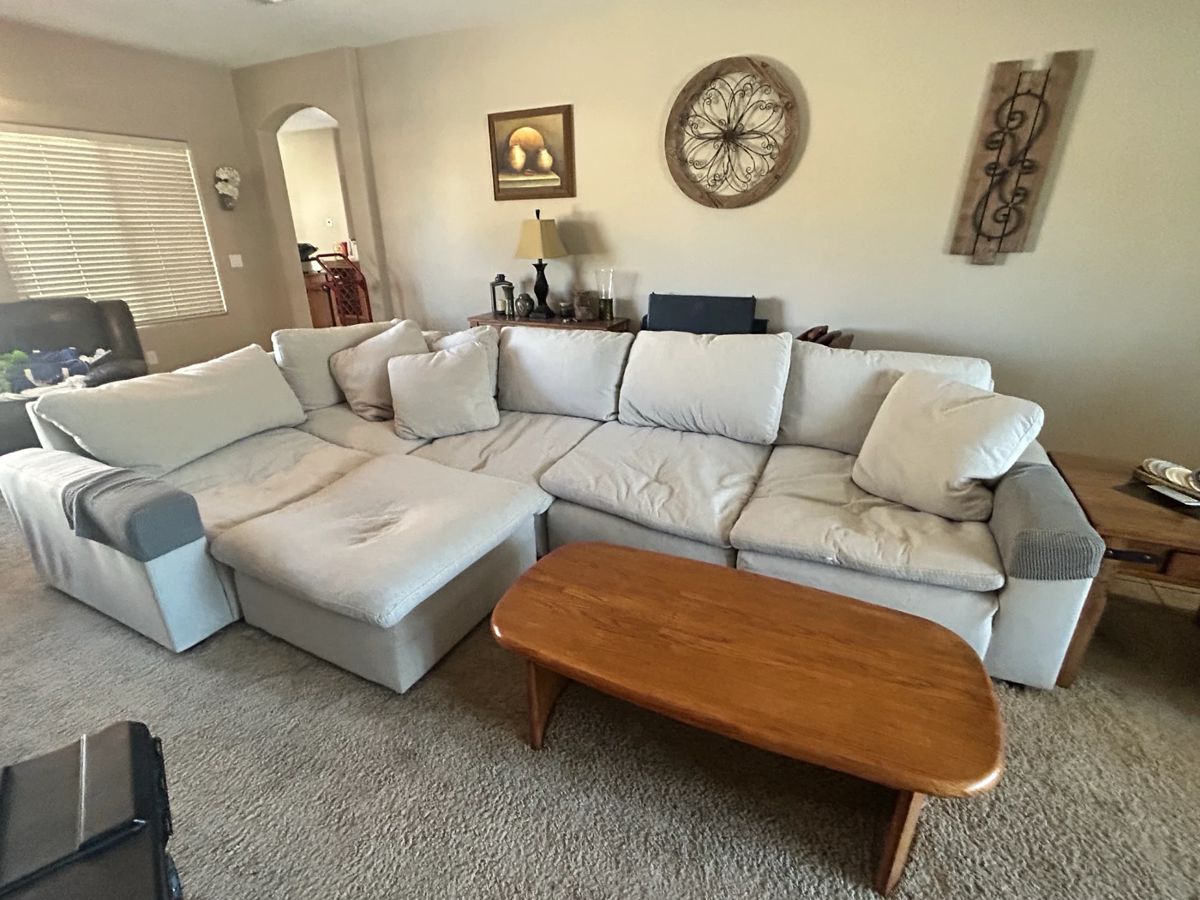 Switchable Sectional 