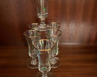 VINTAGE  Set of 6 Footed IRISH SHAMROCK Sherry Cordial Shot Glass Gold Trim Stem