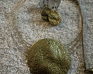 Necklace and earrings set