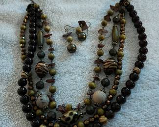 Earrings and necklace set