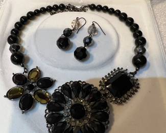 New beautiful black stone necklace and earrings set