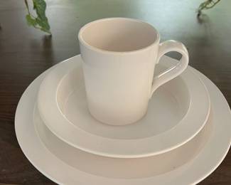 Dansk white Bistro set for 12