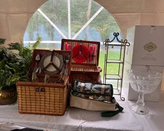 Vintage picnic baskets