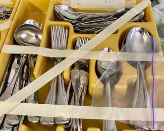 stainless set for 10 plus extras, Japan