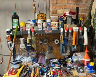 Miscellaneous garage items