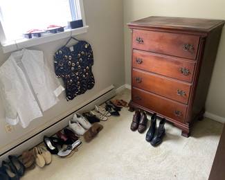 Vintage Gents dresser