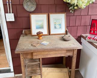 Occasional preparation table