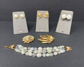 Vintage TRIFARI White & Goldtone Costume Jewelry