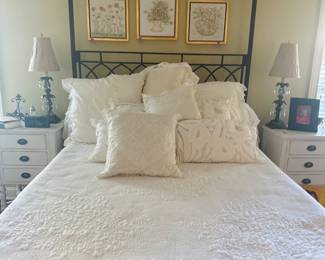 Beautiful Queen canopy bed 