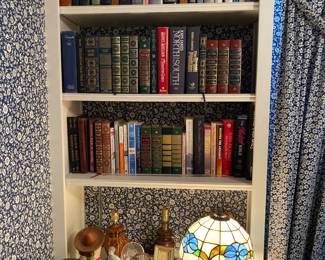 books, decor, lamps