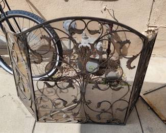Iron fireplace screen