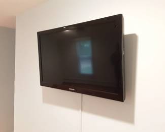 Flat screen Samsung TV