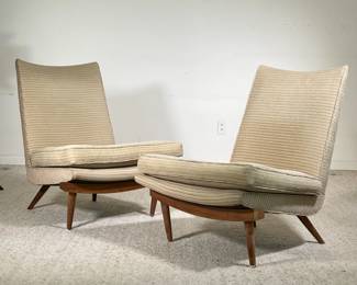 (2PC) MID-CENTURY LOUNGE CHAIRS | Two large, comfortable cream lounge chairs with spindle legs and wide seats. -  l. 26 x w. 26 x h. 33.5 in