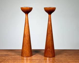 (2PC) PAIR OF WOODEN SPINDLE CANDLESTICKS | Wooden spindle candlesticks, stamped "Made in Denmark." - h. 9 x dia. 2 in