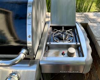 Weber Genesis Natural Gas Grill with Side Burner in Black