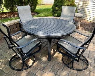 Tropitone Table and 4 Swivel/rocker Chairs