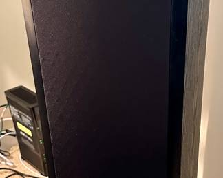 Pair of Boston Accoustics VR1 Reference Speakers (Floor Speakers)