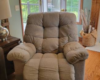 Electric recliner, lazy boy 