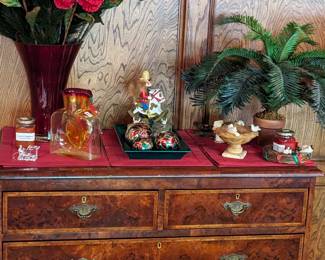 VARIOUS CHRISTMAS DECOR