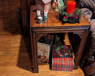 DREXEL HERITAGE LAMP TABLE