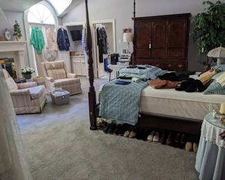 MASTER BEDROOM OVERVIEW