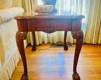 Henkel-Harris Chippendale style end table