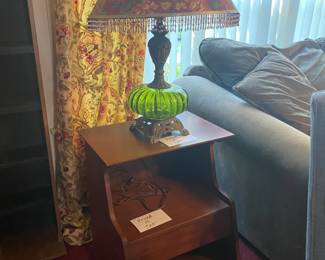 Henredon Table, Green Glass Lamp Set