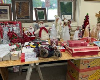 Loads of Christmas including Spode brand new in the box. 