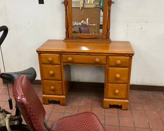 Vintage desk with mirrors